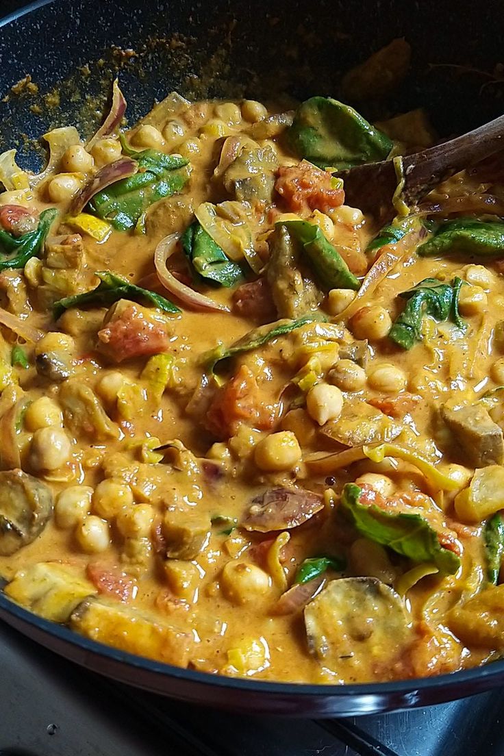 Curry de Legumes Assados: Uma Opção Vegana Saborosa e Saudável