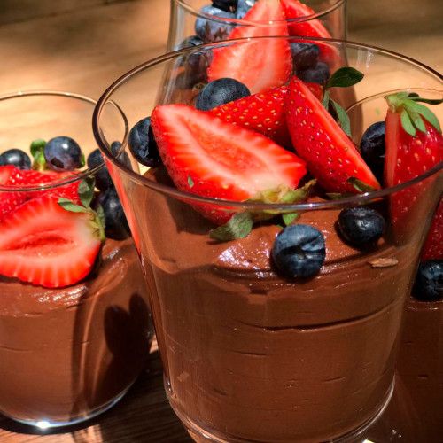 Chocolate Amargo e Frutas: Sobremesas Low Carb que Derretem na Boca