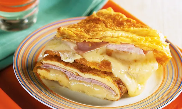 Omelete de Queijo e Presunto