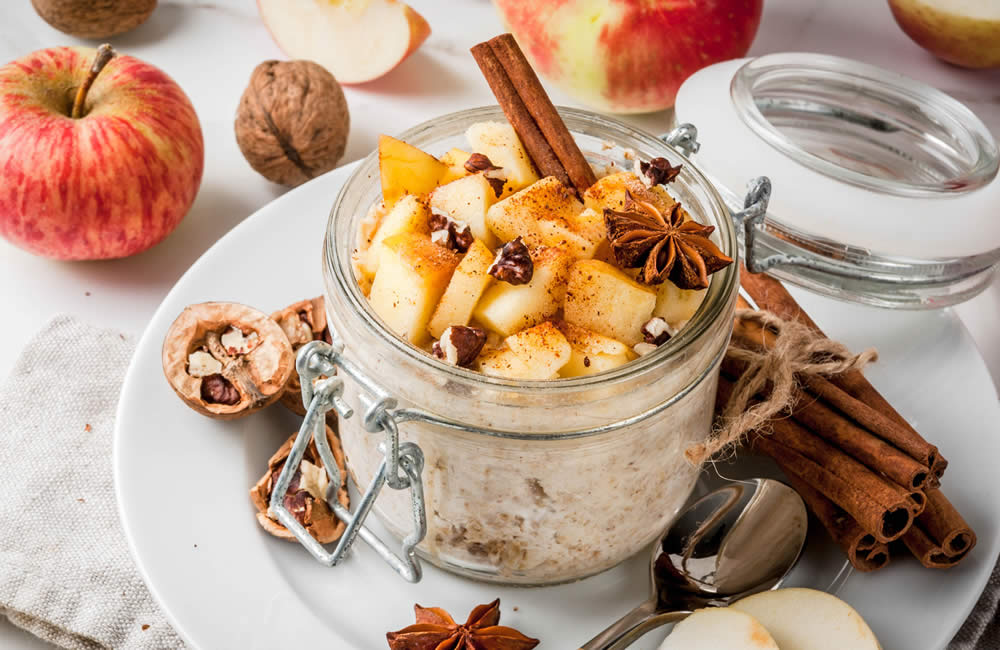 Overnight Oats com Maçã e Canela